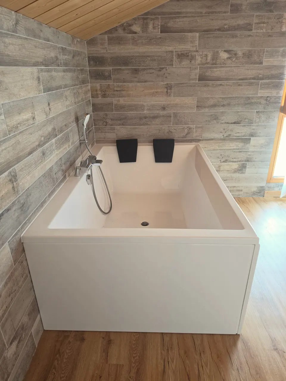 La bañera de hidromasaje para dos